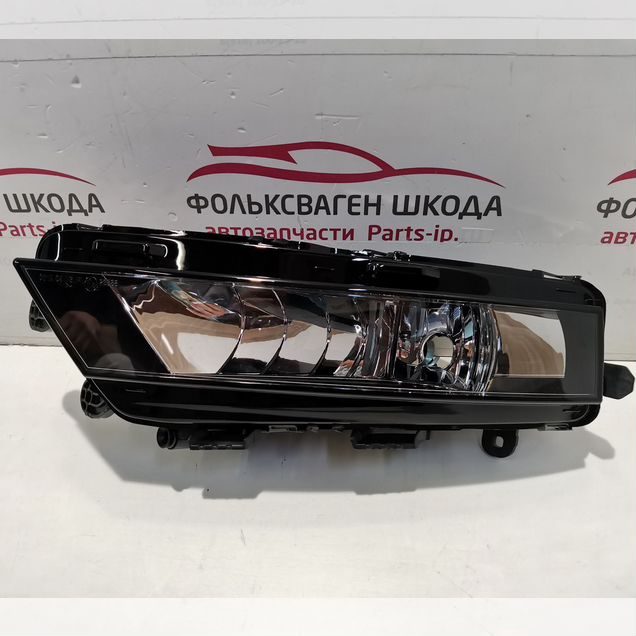 Фара противотуманная левая Skoda Octavia A7