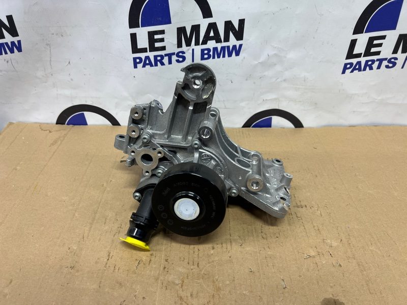 Помпа насос водяной BMW X5 X6 X7 G05 G06 G07 B58