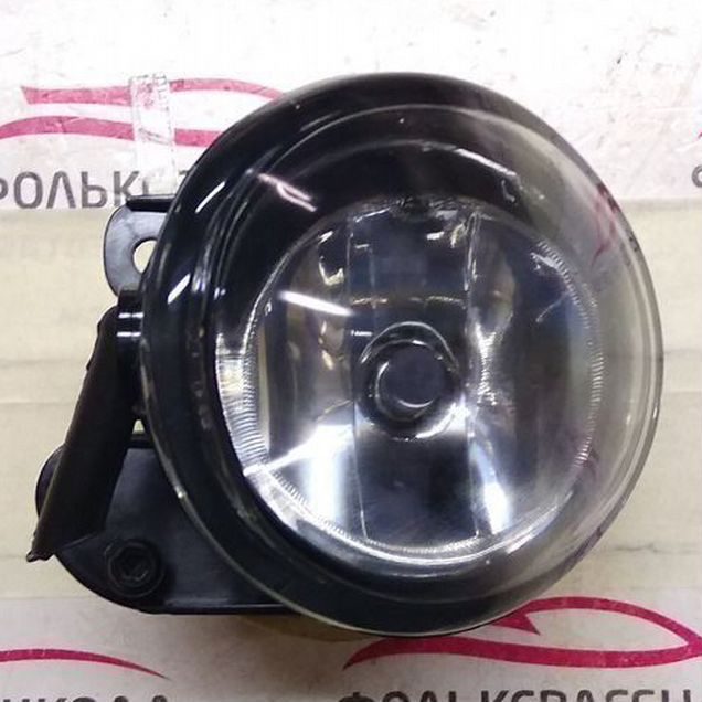 Противотуманная фара левая Passat B6