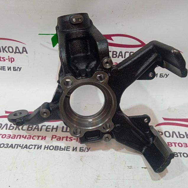 Поворотный кулак правый Volkswagen Jetta 6
