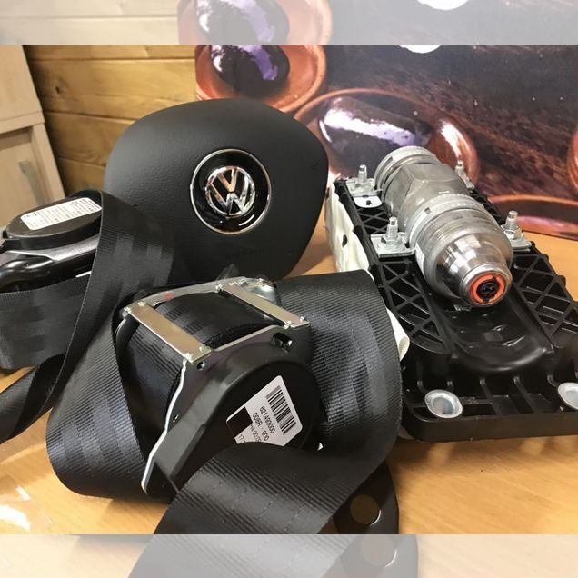 Подушки безопасности с ремнями Jetta 6