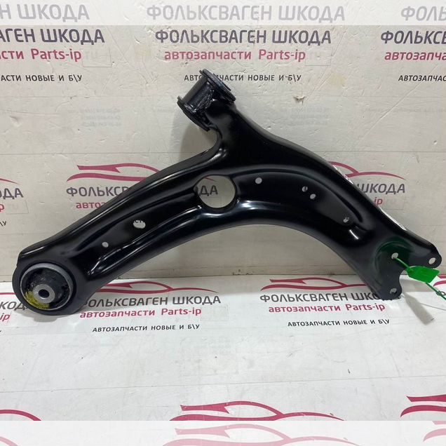 Рычаг передний правый Volkswagen Skoda