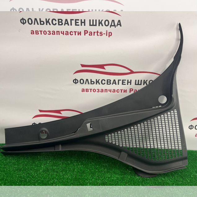Накладка под дворники жабо Skoda Octavia A7