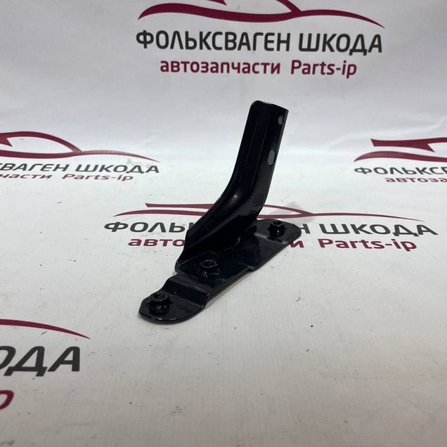 Крепление крыла правого Volkswagen Polo