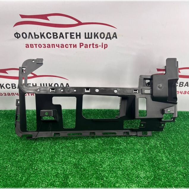 Кронштейн бампера задний правый Peugeot Expert 3