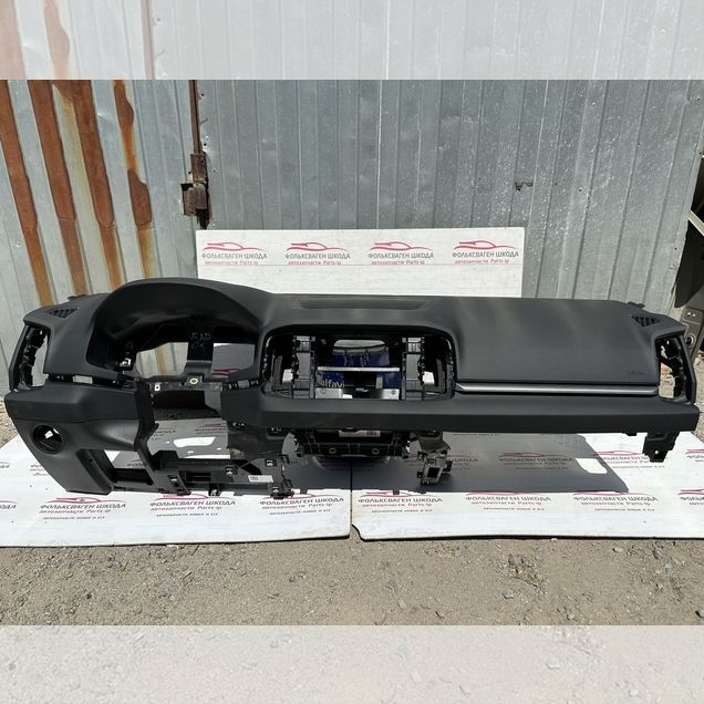 Торпедо Skoda Karoq