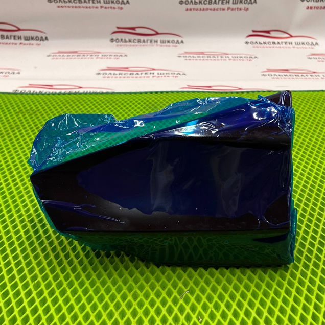 Фонарь правый в крышку багажника Atlas pro X70