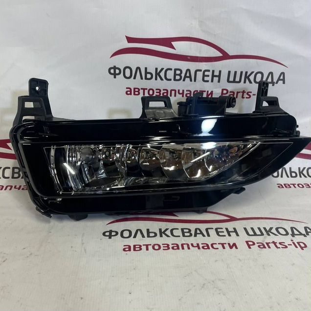 Туманка левая Skoda Rapid 2