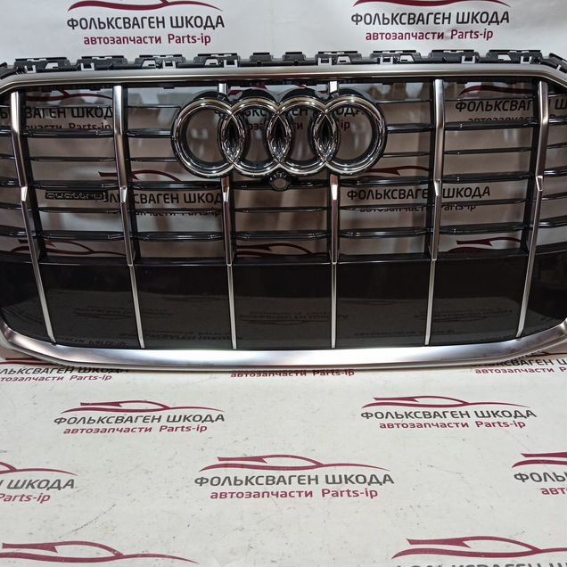 Решетка радиатора Audi Q7