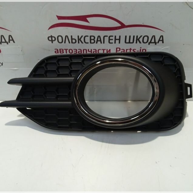 Накладка птф левая Volkswagen Tiguan