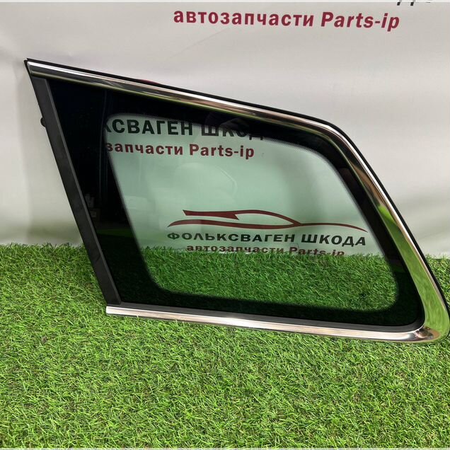 Стекло кузовное левое Skoda Kodiaq