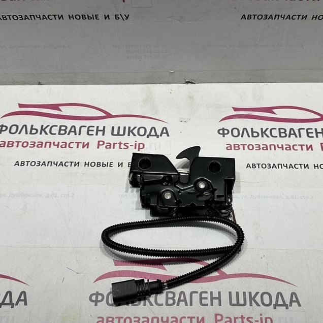 Замок капота нижний Skoda Fabia