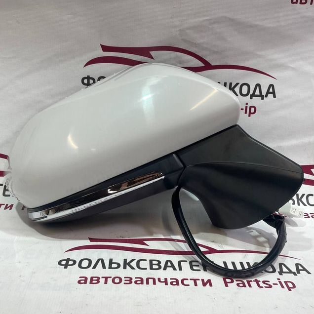 Зеркало правое Toyota Camry XV70