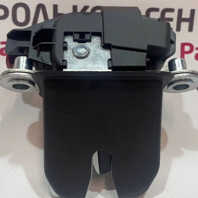 Замок крышки багажника VAG