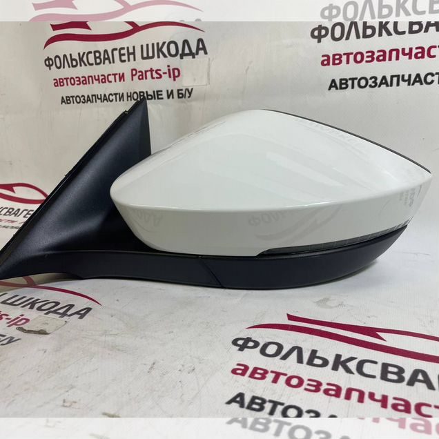 Зеркало левое Skoda Octavia а8