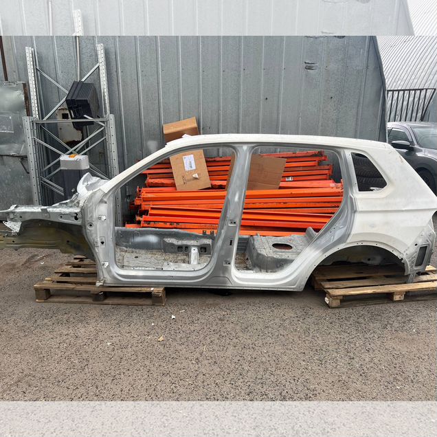 Боковина кузова левая Tiguan 2