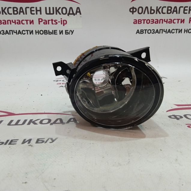 Противотуманная фара Volkswagen Jetta5 Golf5 GTI