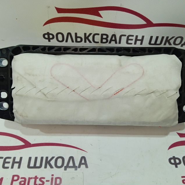 Подушка в торпеду Volkswagen Tiguan
