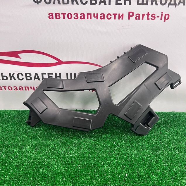 Кронштейн переднего бампера левый Renault Arkana
