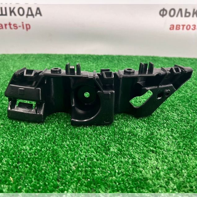 Кронштейн бампера передний левый Renault Arkana