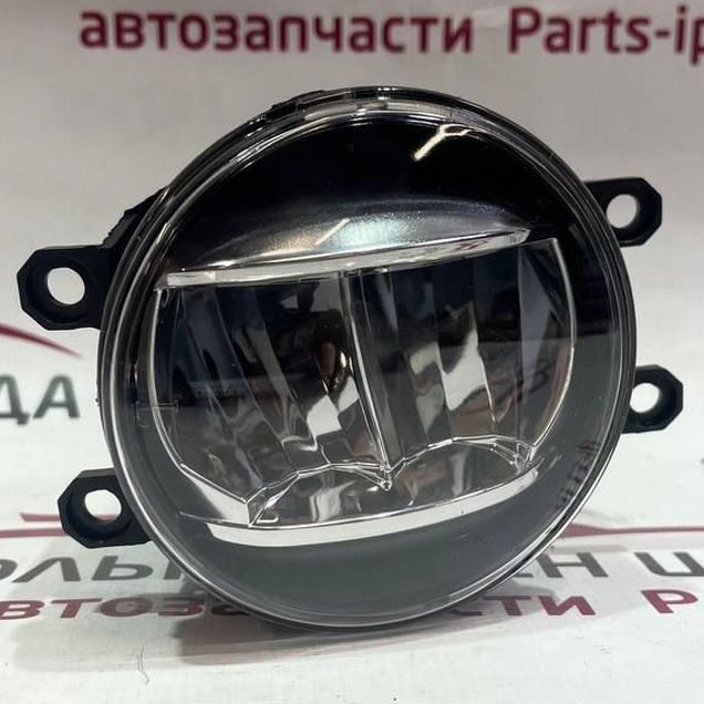 Фара противотуманная левая Toyota Camry