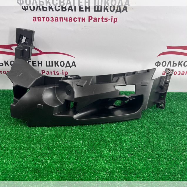 Кронштейн решетки радиатора левый Peugeot Citroen