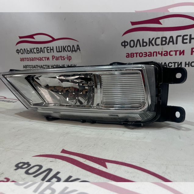 Противотуманные фара левая Volkswagen Tiguan 2