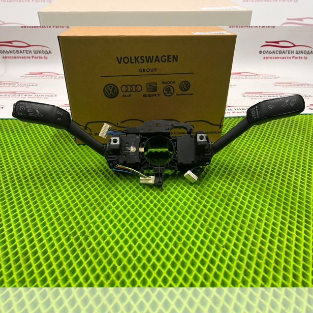 Подрулевой переключатель Volkswagen Skoda