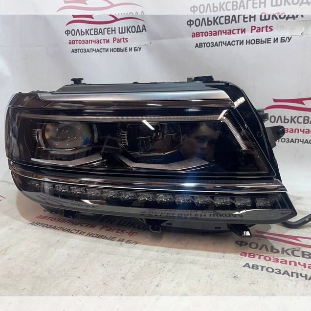 Фара передняя правая Volkswagen tiguan 2