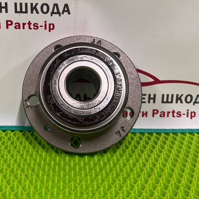 Подшипник ступицы задний Volkswagen Skoda