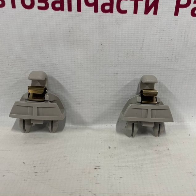 Защелка козырька Skoda Volkswagen