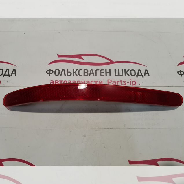 Катафот бампера заднего левый Touareg 02-10