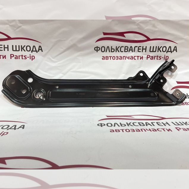 Планка над фарой левая Skoda Octavia a8