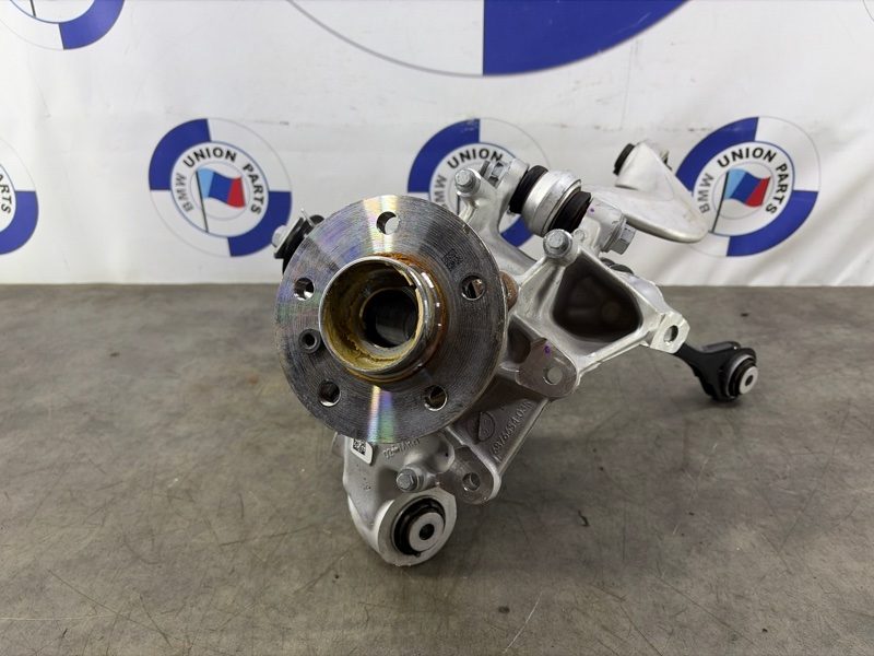 Кулак поворотный задний правый BMW X5 G05