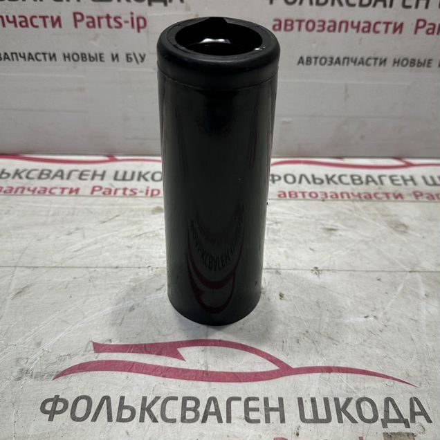 Пыльник заднего амортизатора