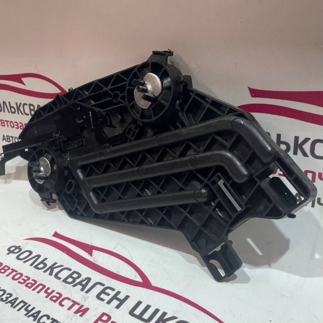 Площадка фары левая Octavia A5