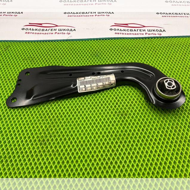 Рычаг задний левый Volkswagen Skoda Audi
