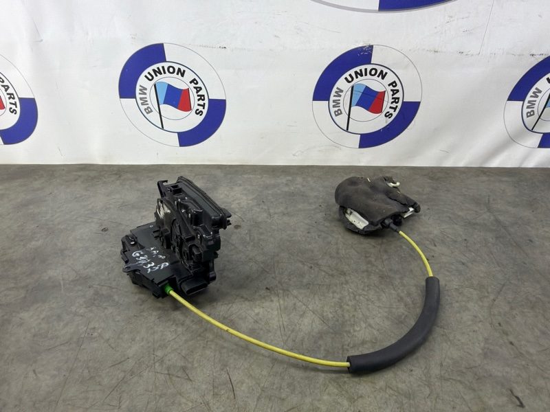 Замок двери с доводчиком задний правый BMW 5 G30