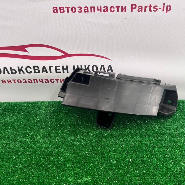 Кронштейн бампера задний правый Renault Arkana