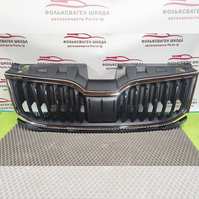 Решетка радиатора Skoda Octavia A7