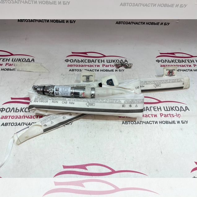 Шторка безопасности правая VW Tiguan 2