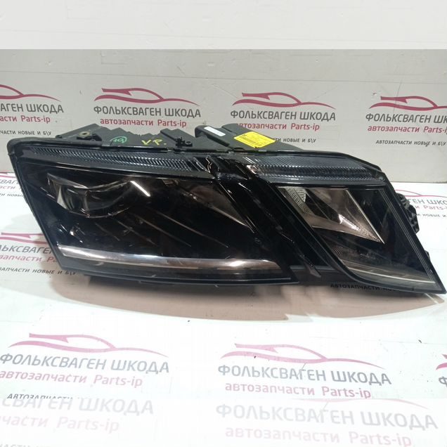 Фара правая Диодная Шкода Октавия А7 с 2017г.в