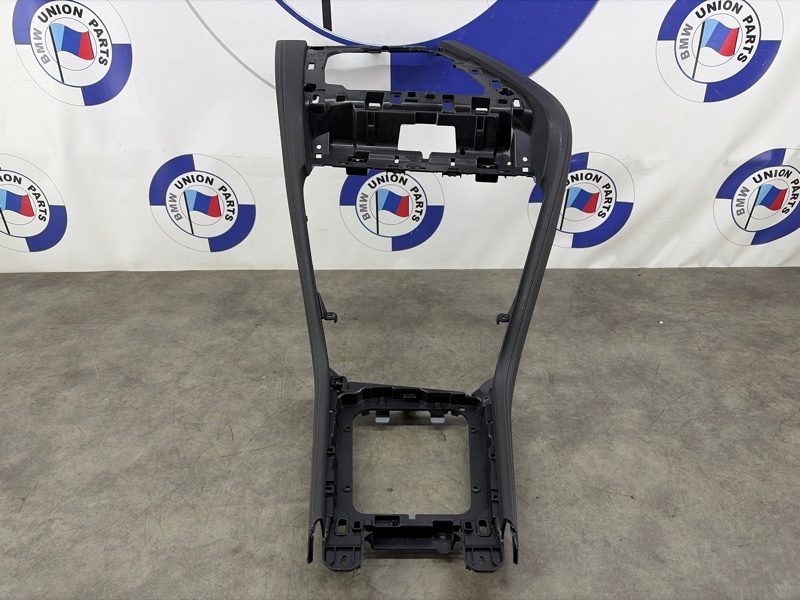 Накладка центральной консоли BMW 8 G14 G15 G16
