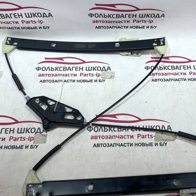 Стеклоподъемник правый Skoda Octavia a7