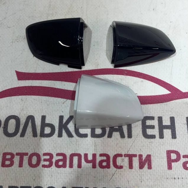 Заглушка ручки двери передней правой Tiguan Passat