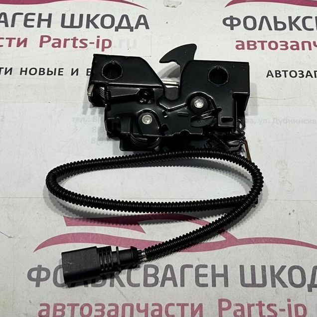 Замок капота с датчиком Volkswagen Passat B8