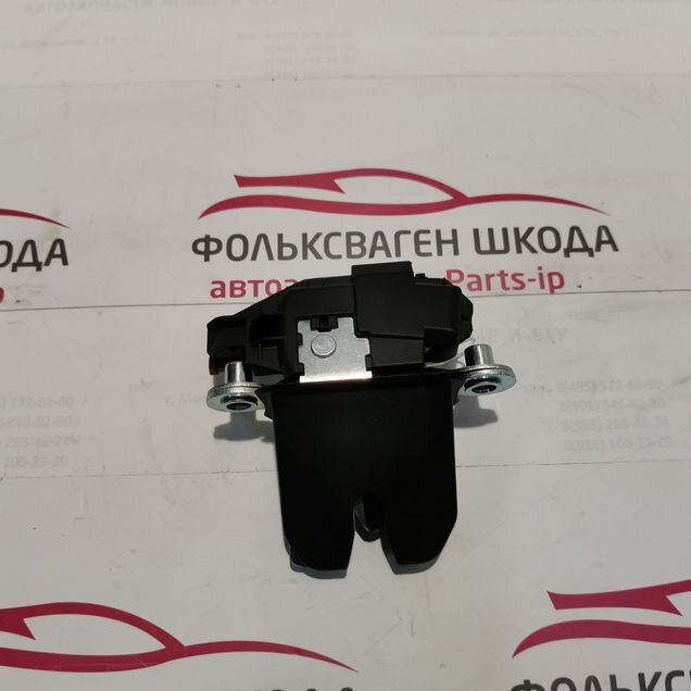 Замок крышки багажника Volkswagen Polo