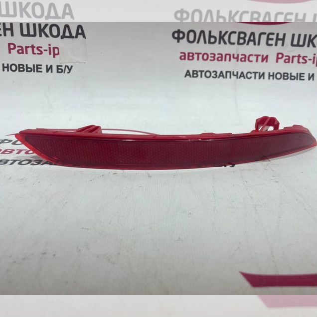 Катафот заднего бампера правый Geely Emgrand