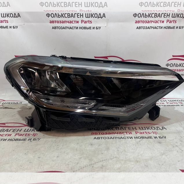 Фара правая новая Polo 6 6N5941006A