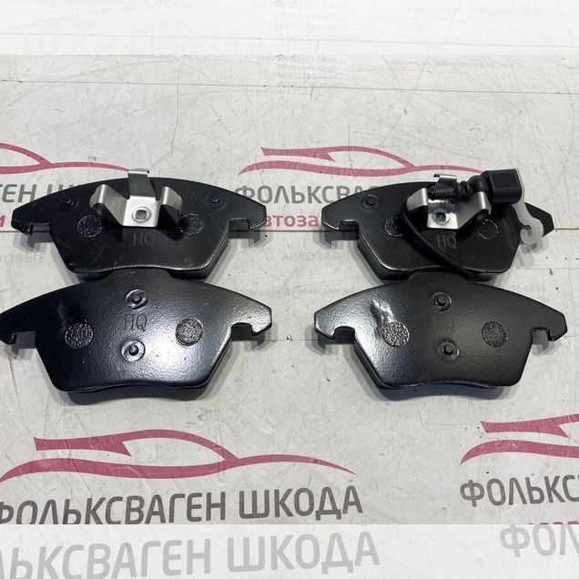 Колодки тормозные передние для Фольксваген Шкода